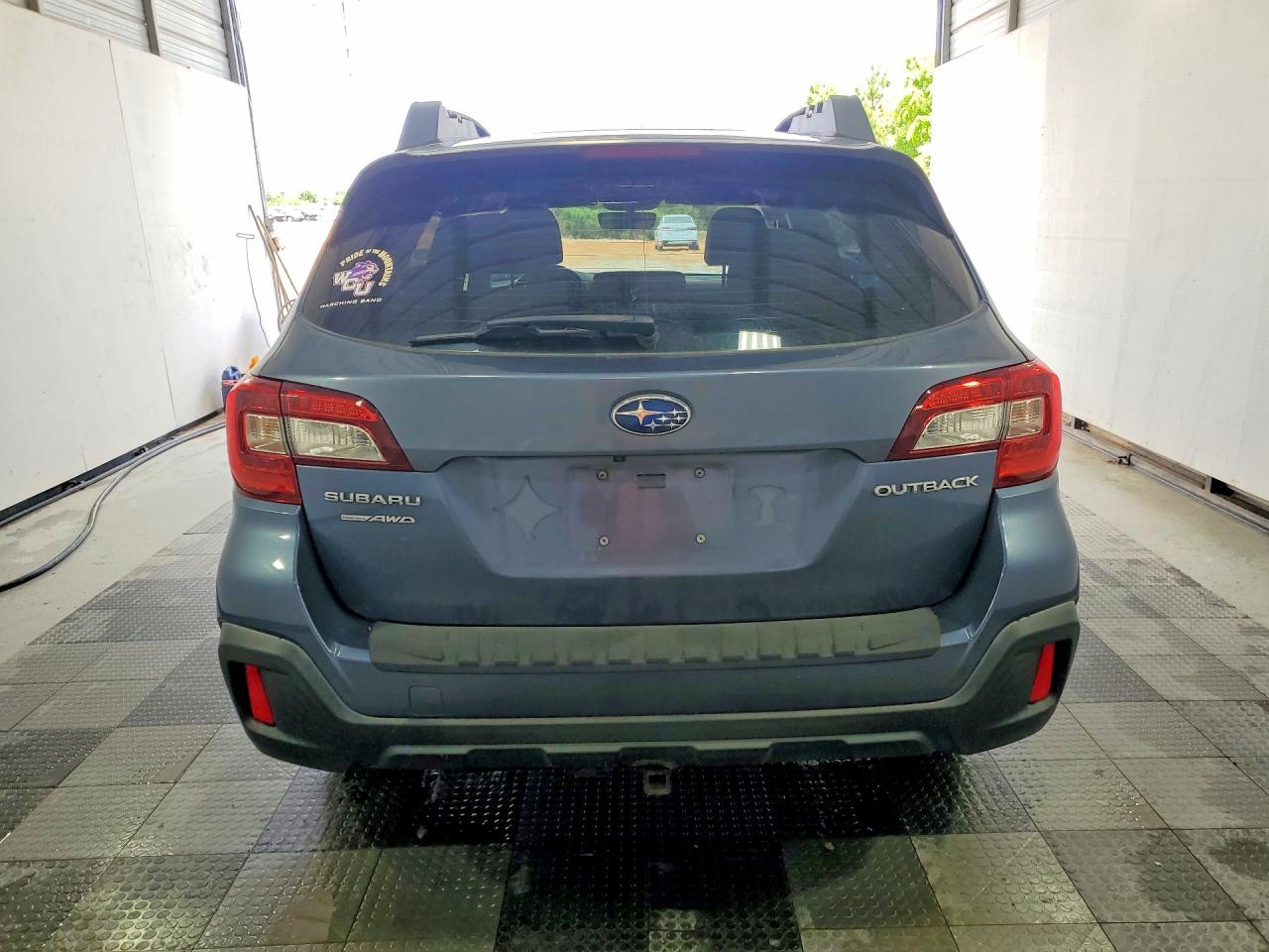 Subaru Outback 2.5i