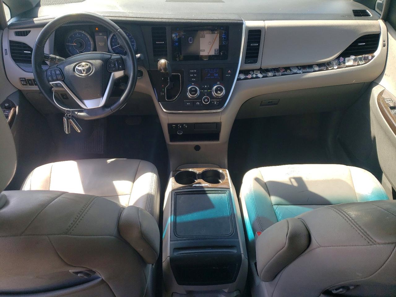 Toyota Sienna Xle 8-passenger
