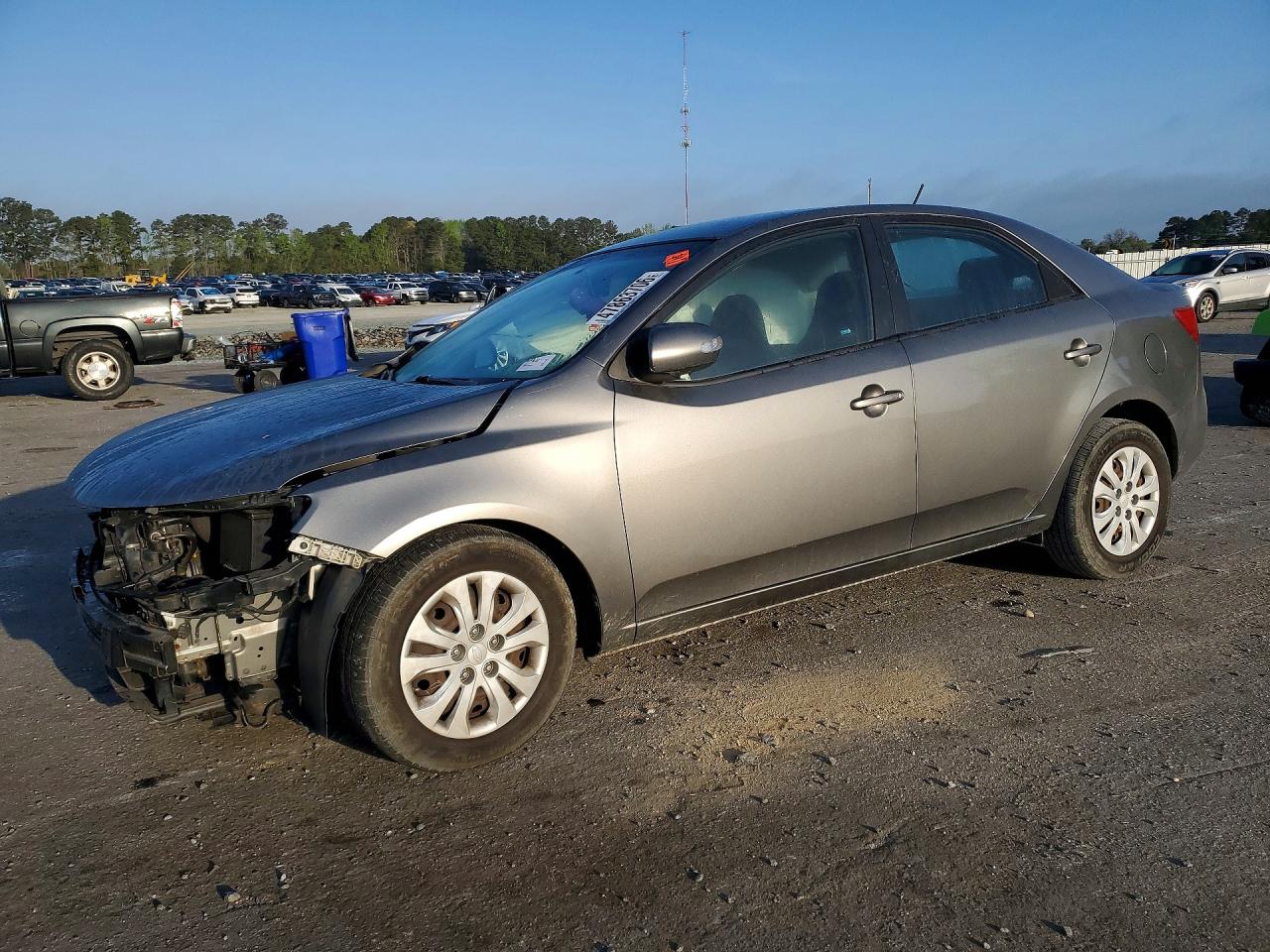 Salvage Kia Forte Image