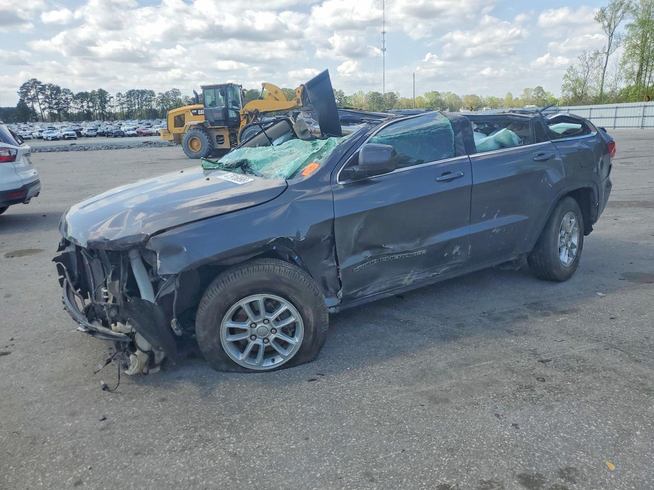 Salvage Jeep Cherokee Image