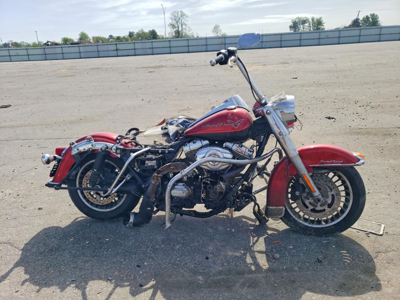 Salvage Harley-Davidson Fl Image