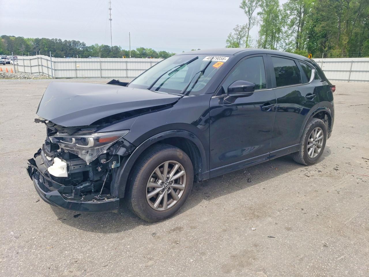 Salvage Mazda Cx Image