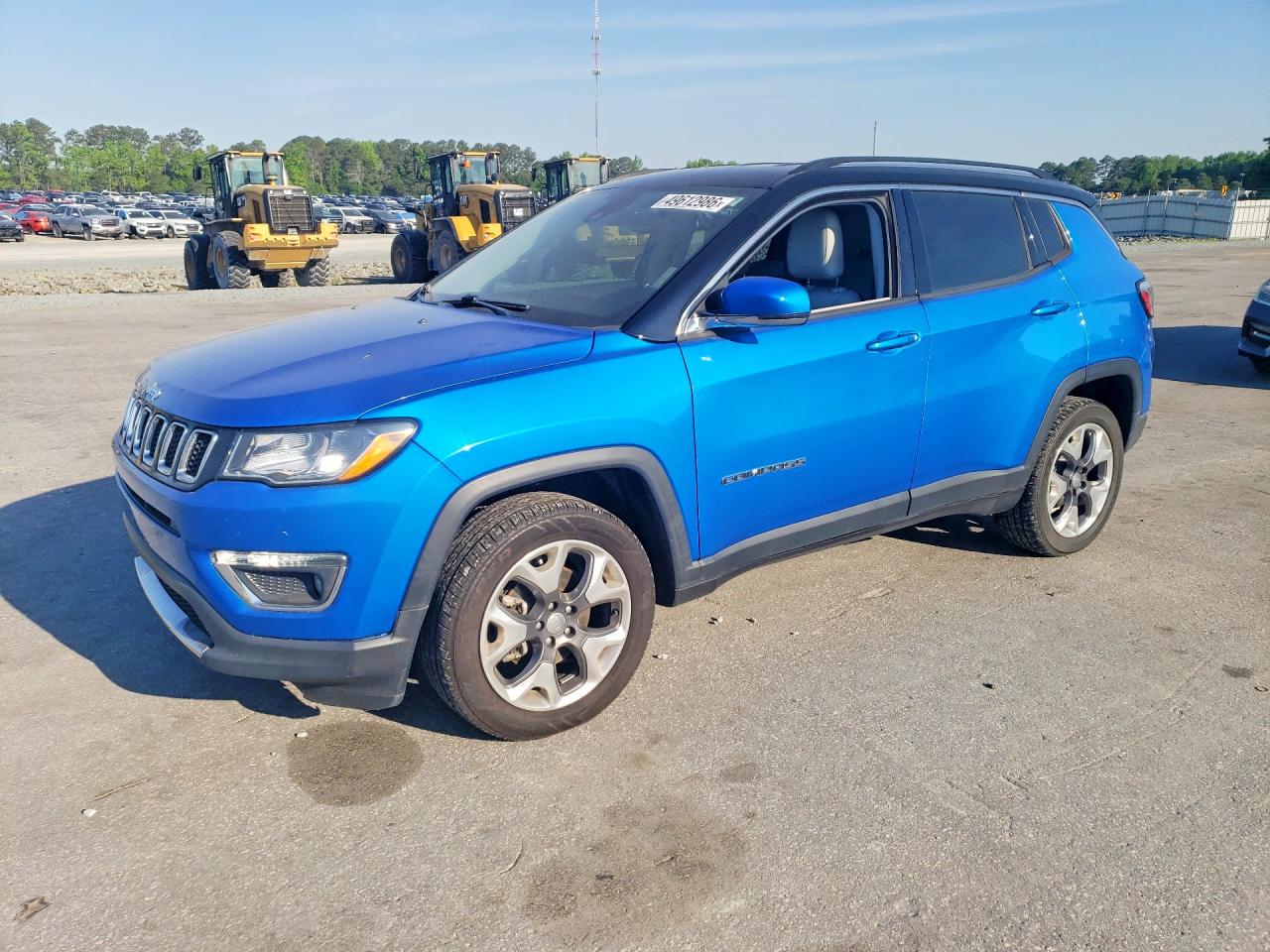 Salvage Jeep Compass Image