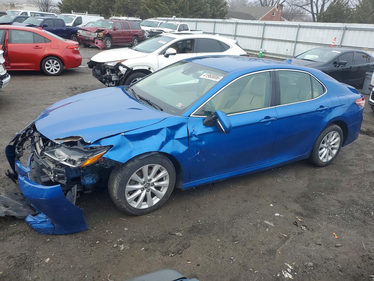 Salvage Toyota Camry Image
