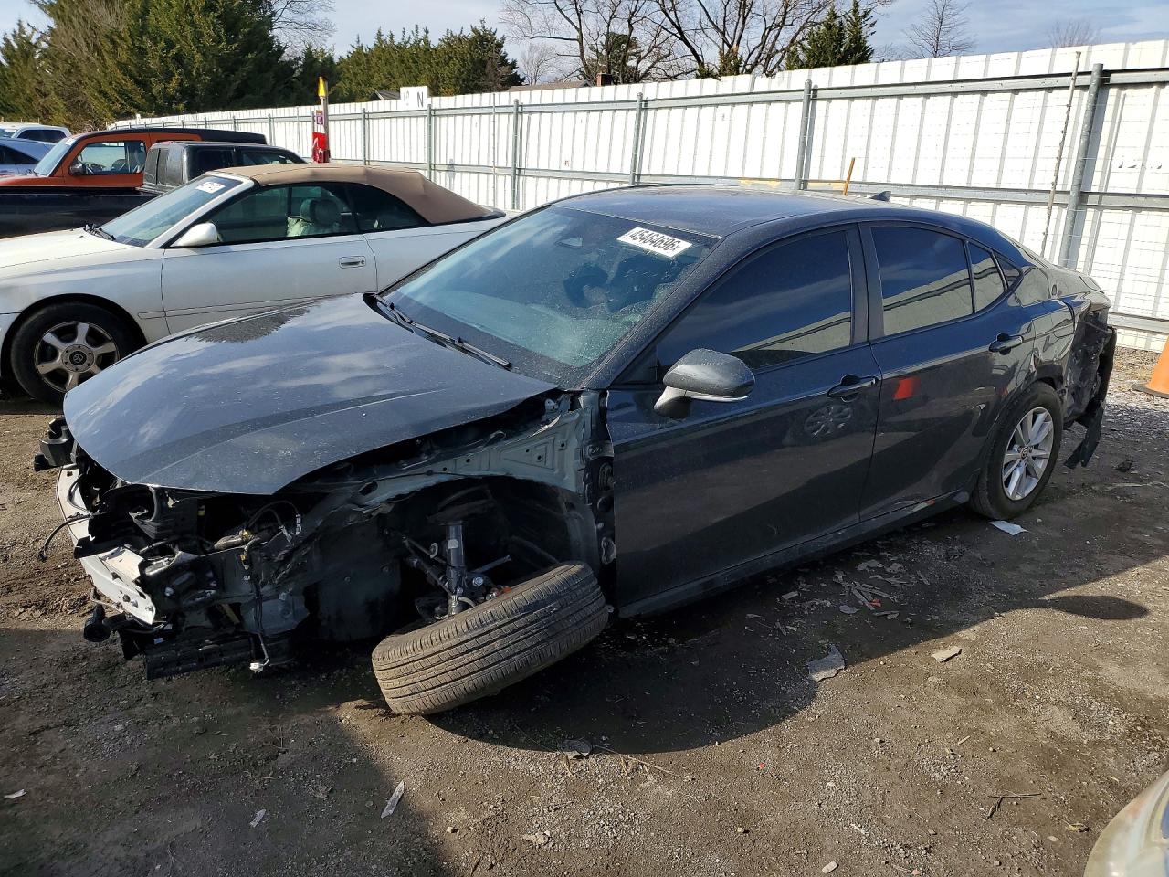 Salvage Toyota Camry Image