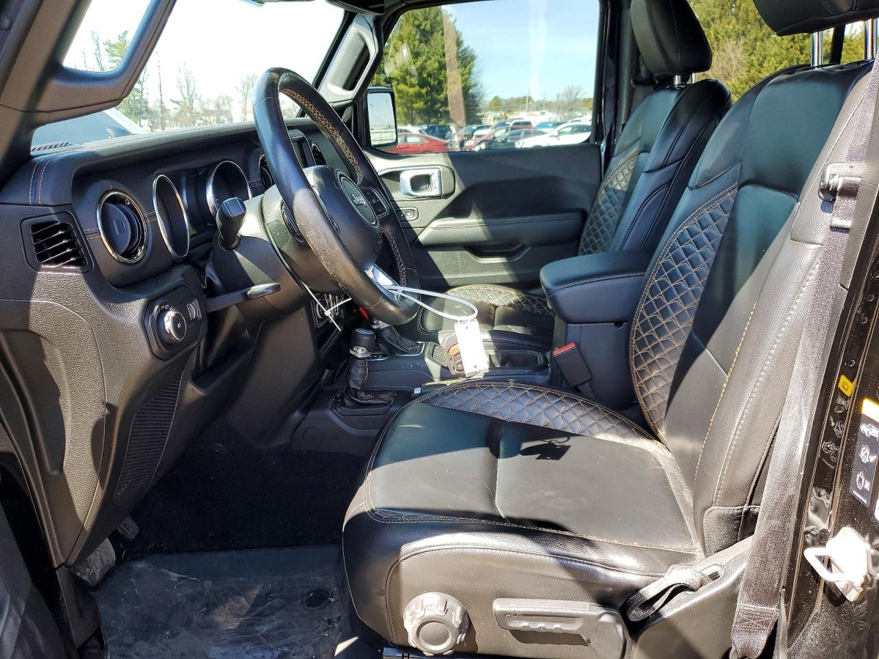 Jeep Wrangler Sahara