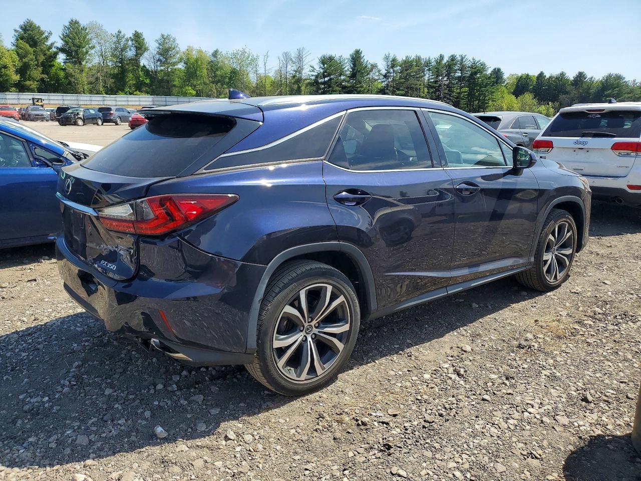 Lexus RX Base