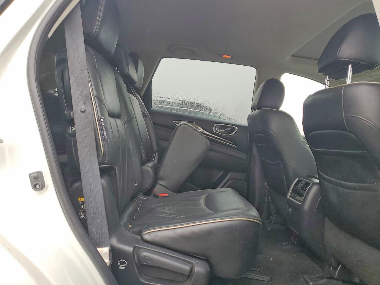INFINITI Qx Luxe