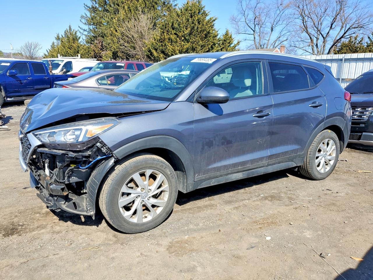 Salvage Hyundai TUCSON Image