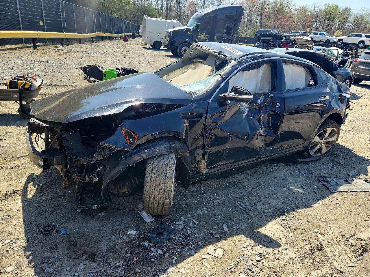 Salvage Kia Optima Image
