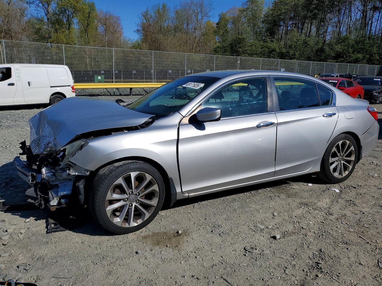Salvage Honda Accord Image