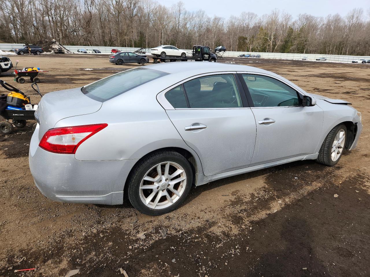 Nissan Maxima