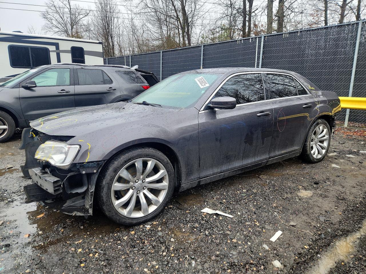 Salvage Chrysler 300 Image