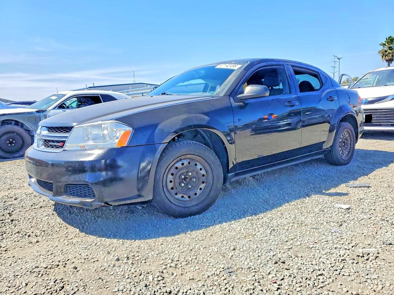 Salvage Dodge Avenger Image
