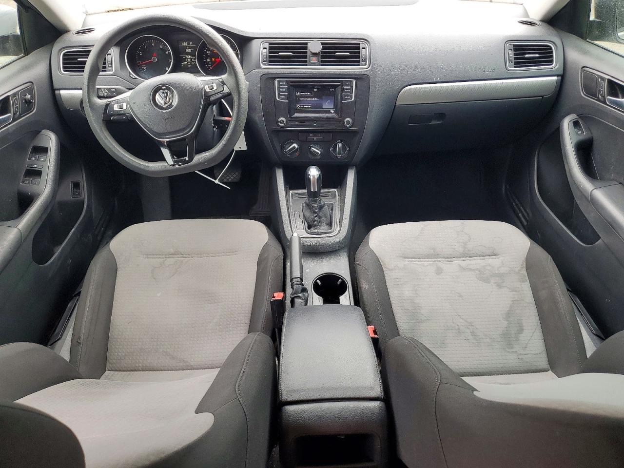 Volkswagen Jetta S