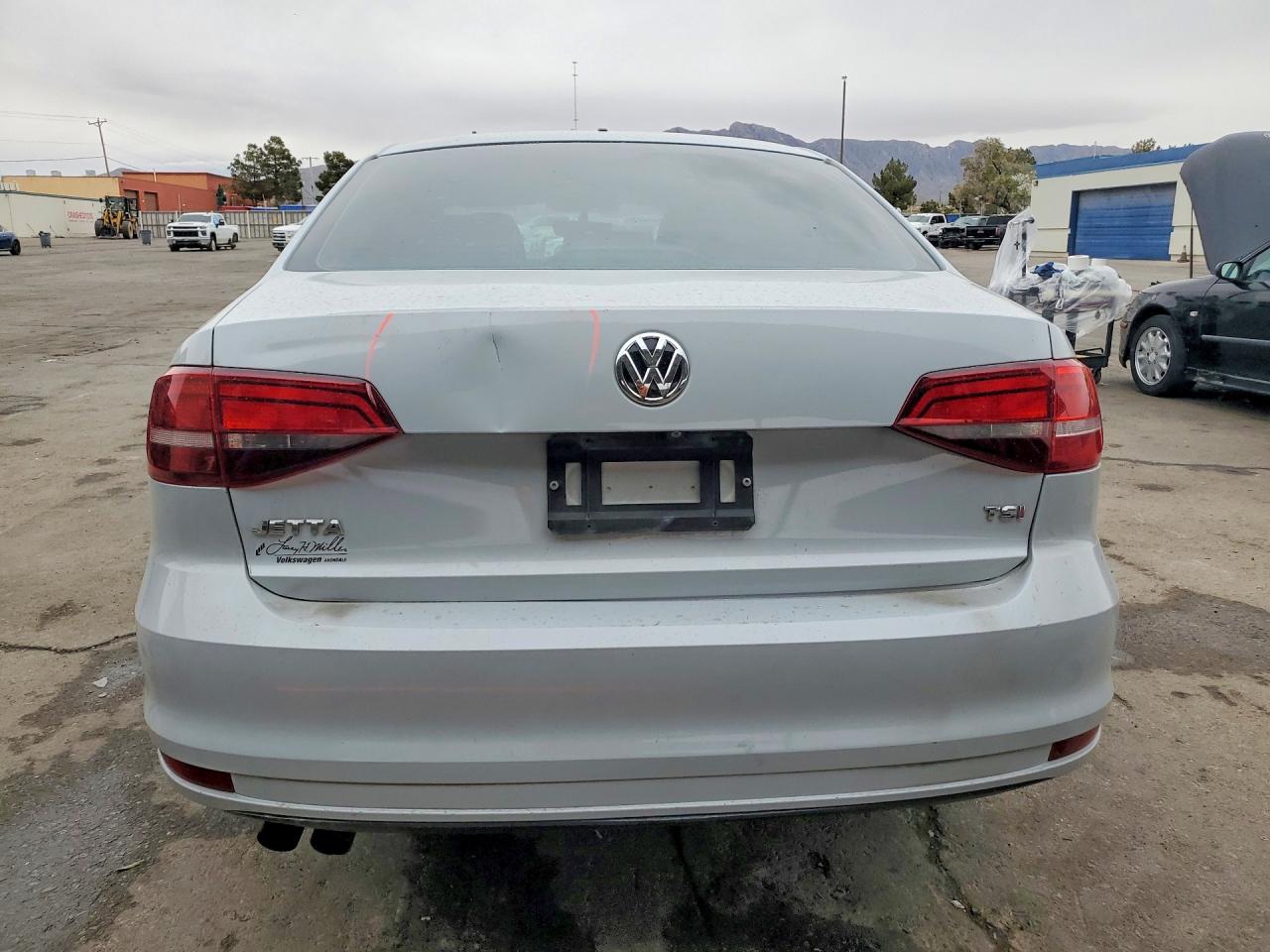 Volkswagen Jetta S