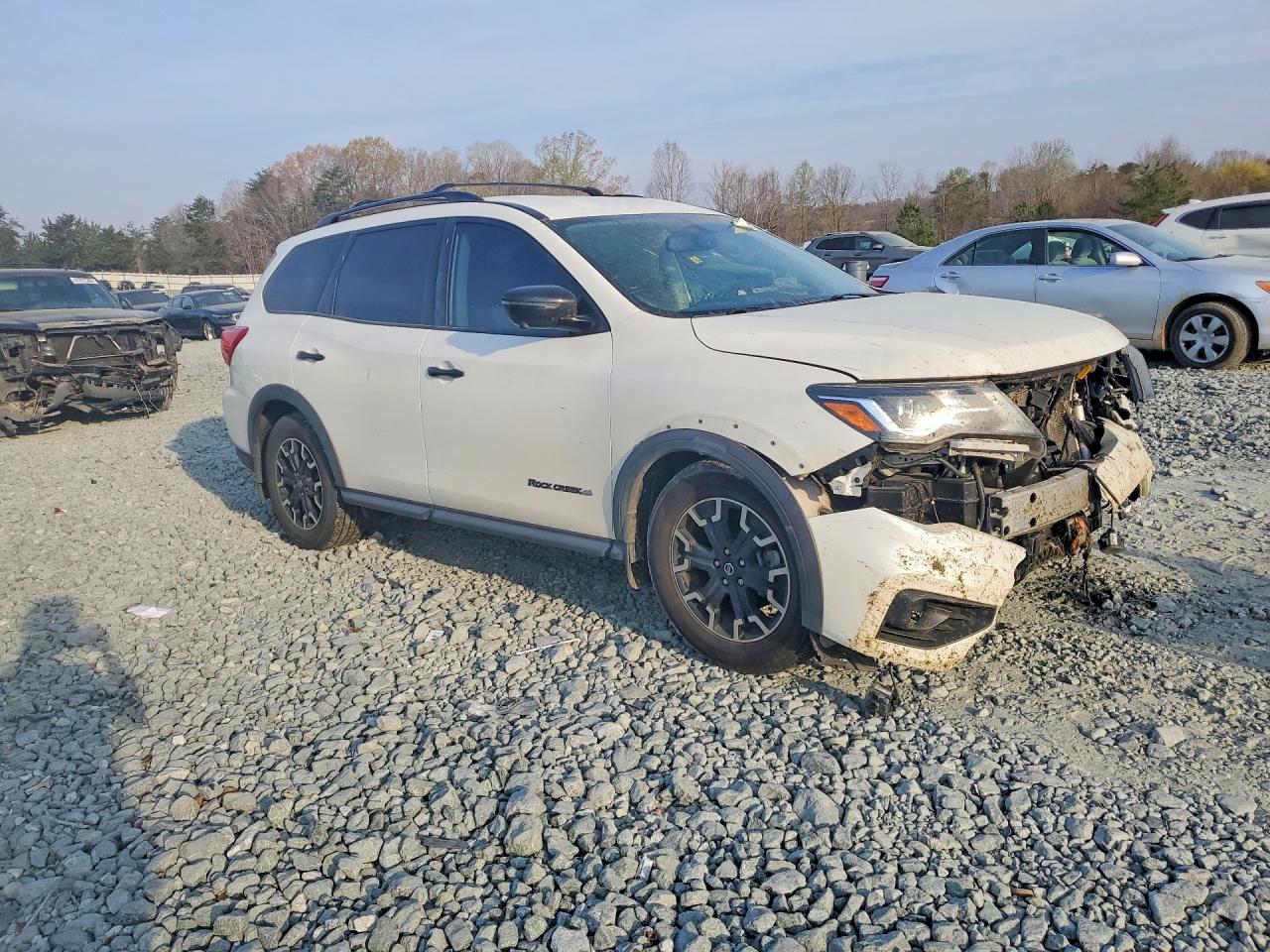 Nissan Pathfinder Sl