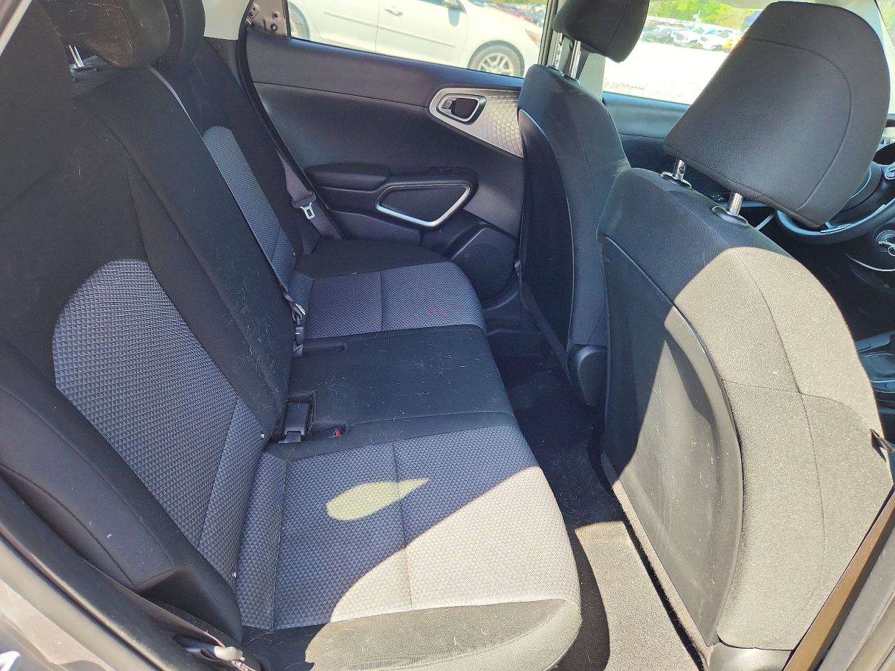 Kia Soul Lx