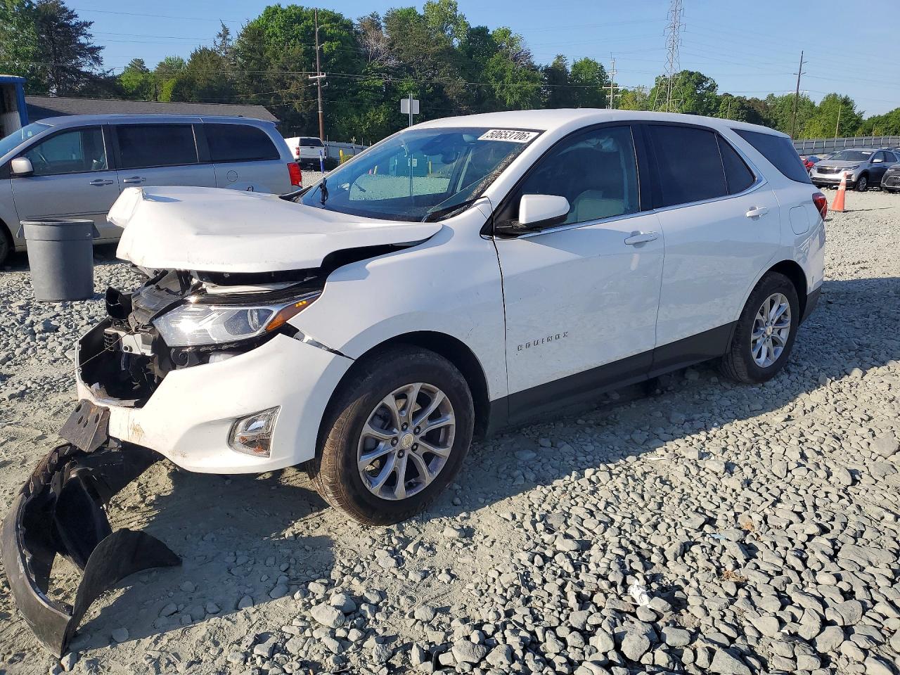 Salvage Chevrolet Equinox Image