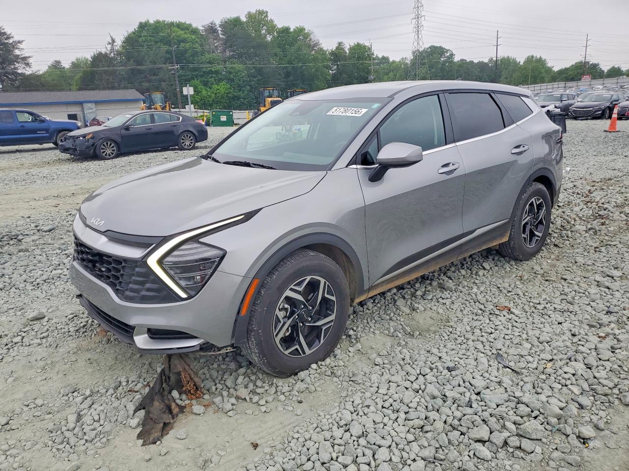 Salvage Kia Sportage Image