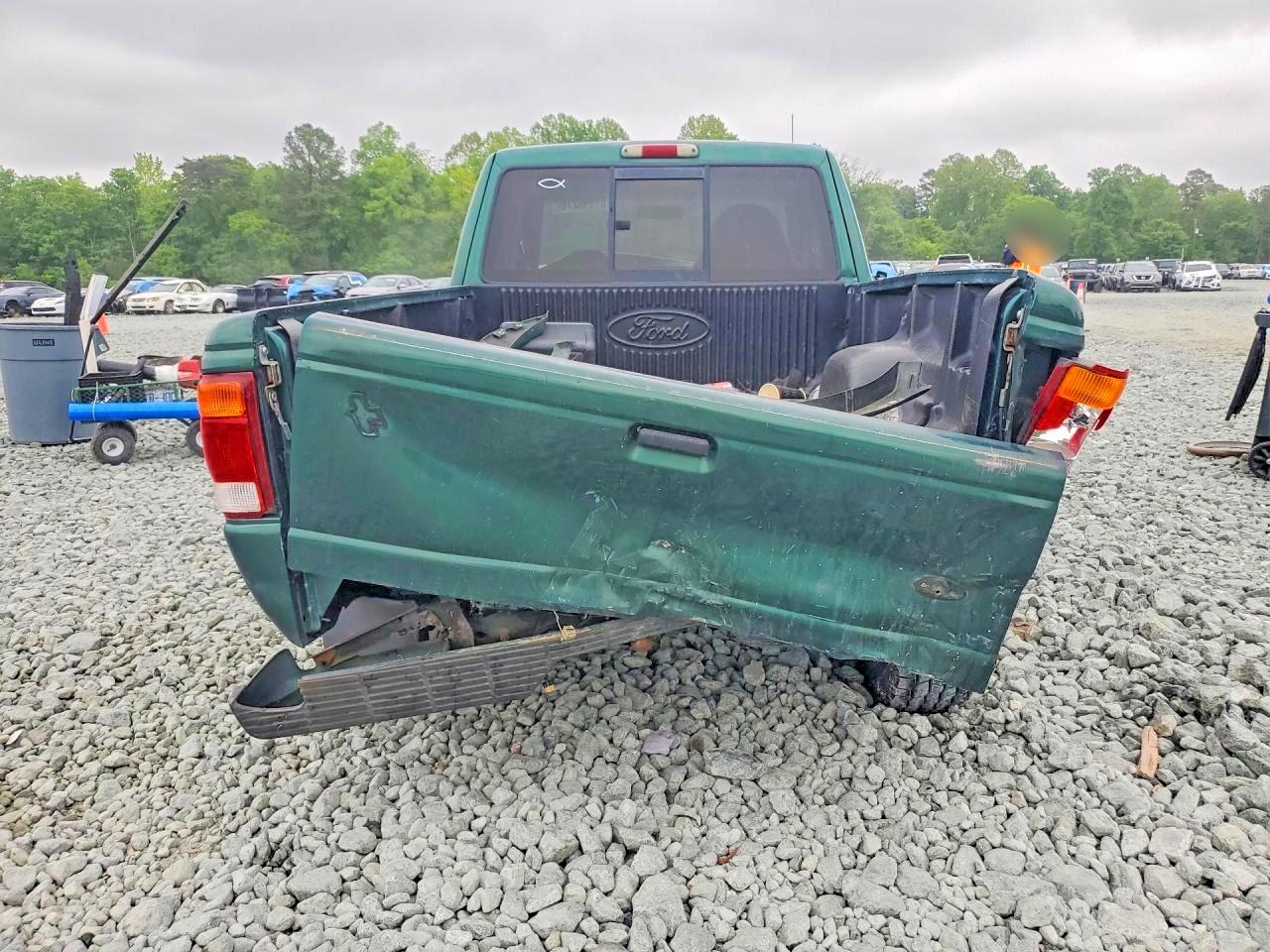 Ford Ranger Super Cab