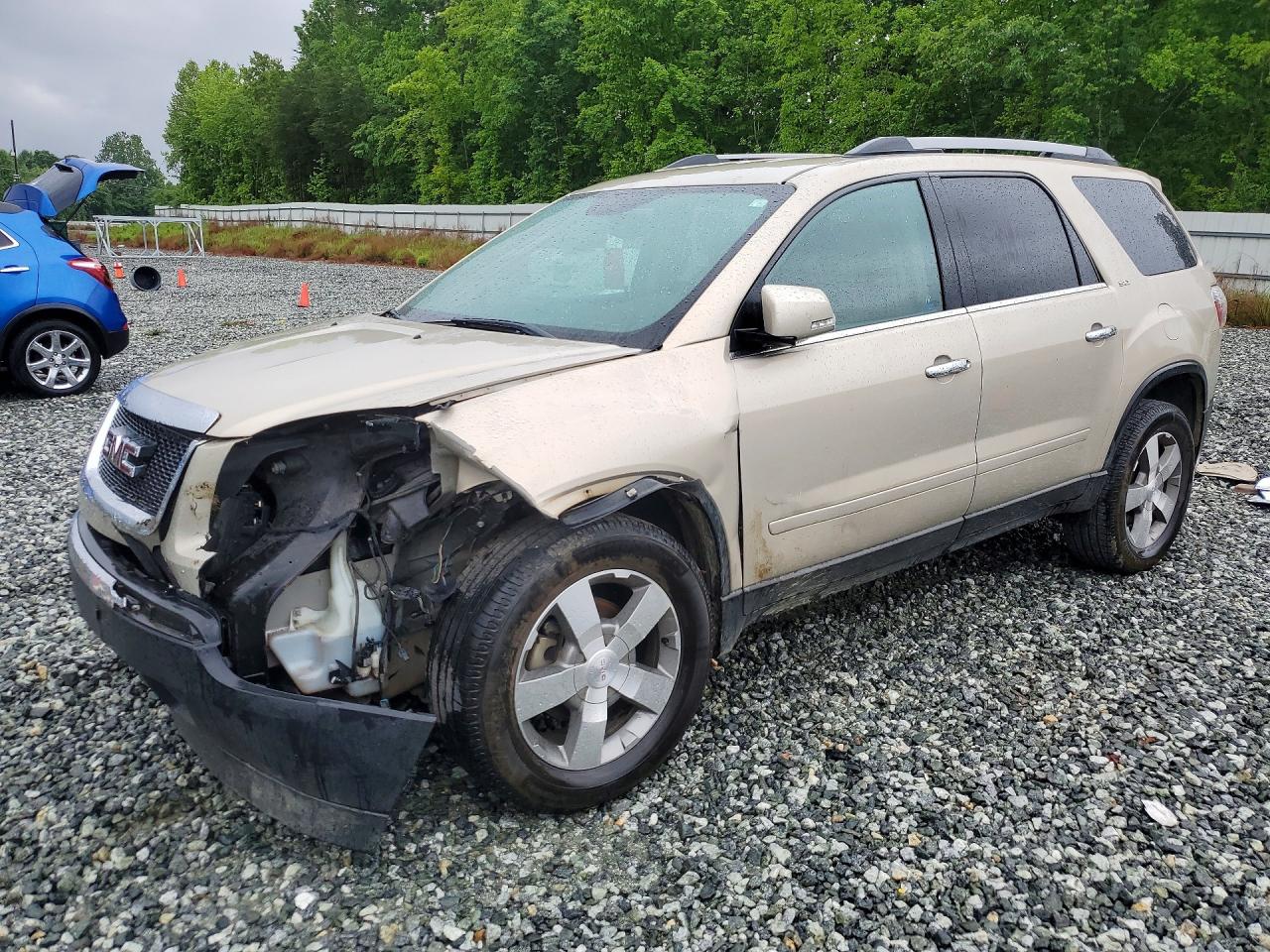 Salvage GMC Acadia Image