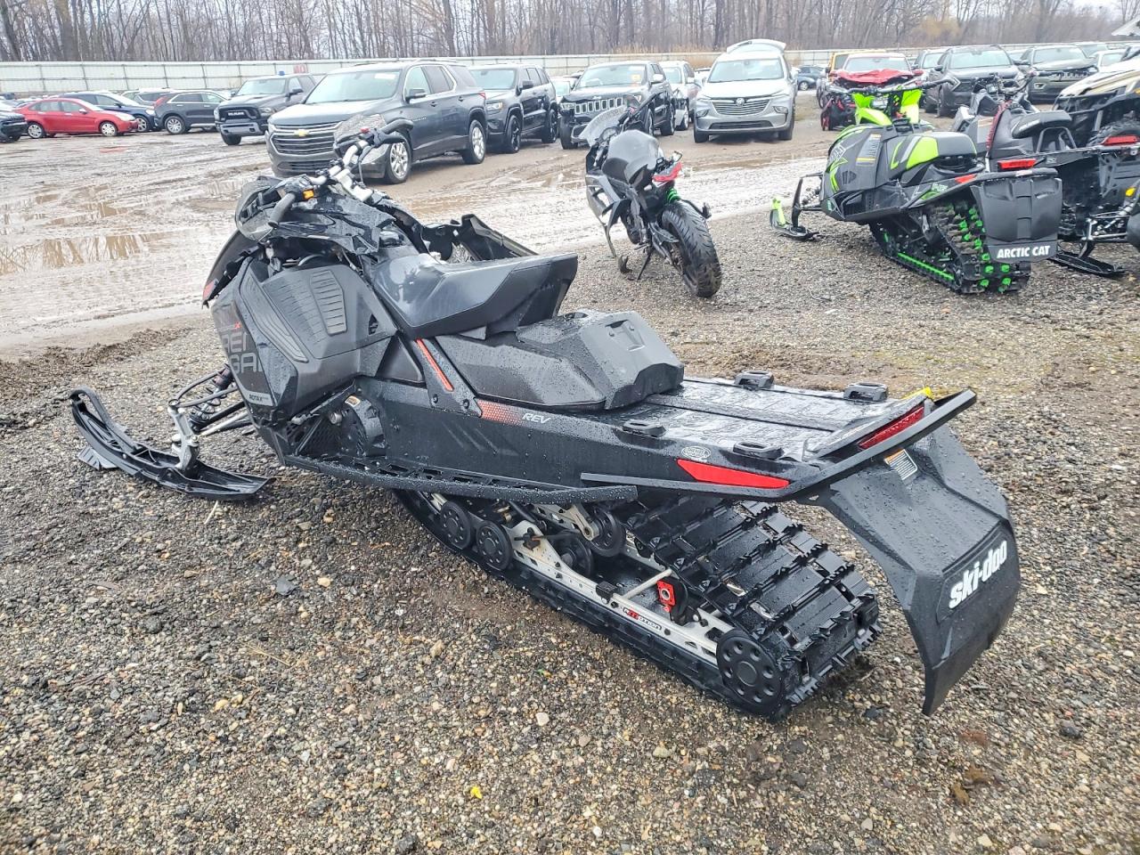 Ski-Doo Renegade X
