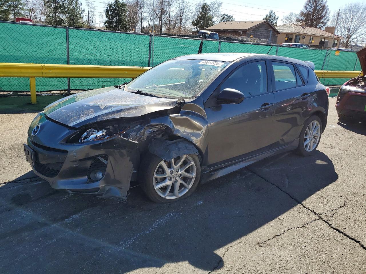 Salvage Mazda Mazda3 Image