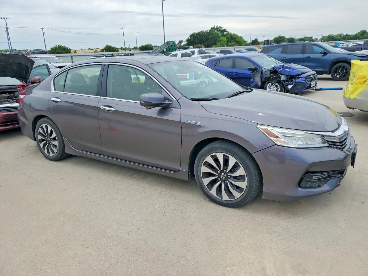 Honda Accord Touring Hybrid