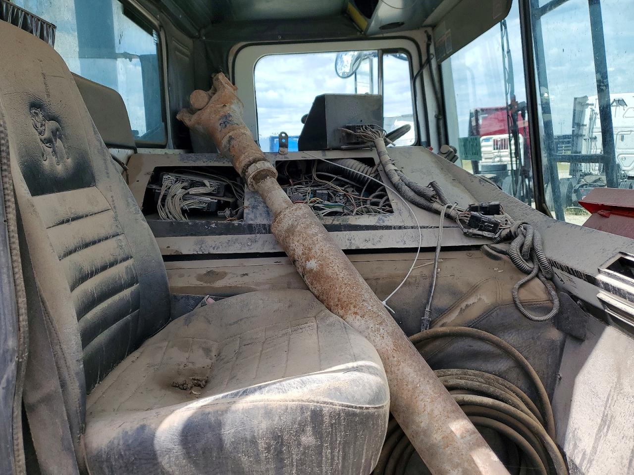 Mack Mr6405