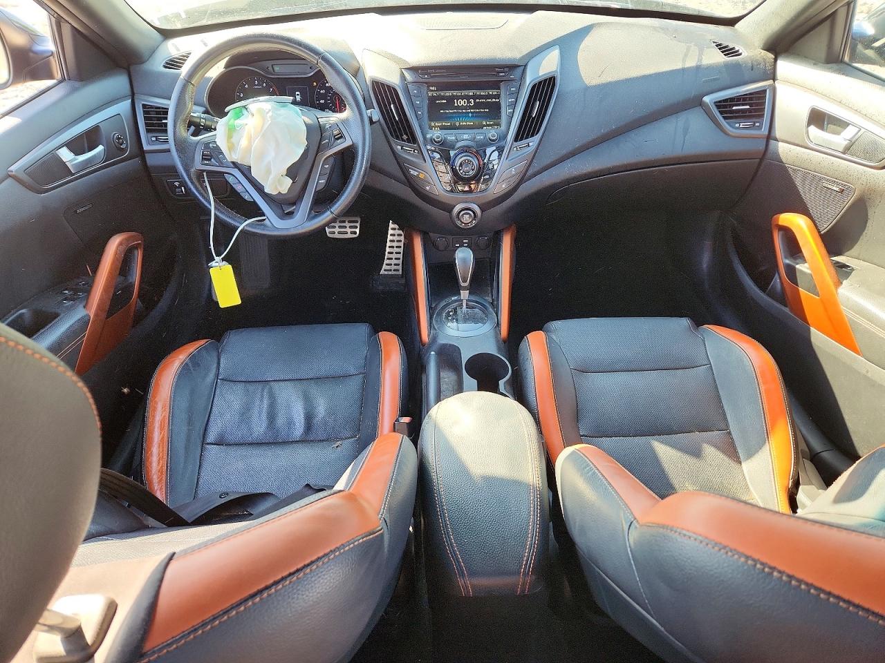 Hyundai VELOSTER Turbo