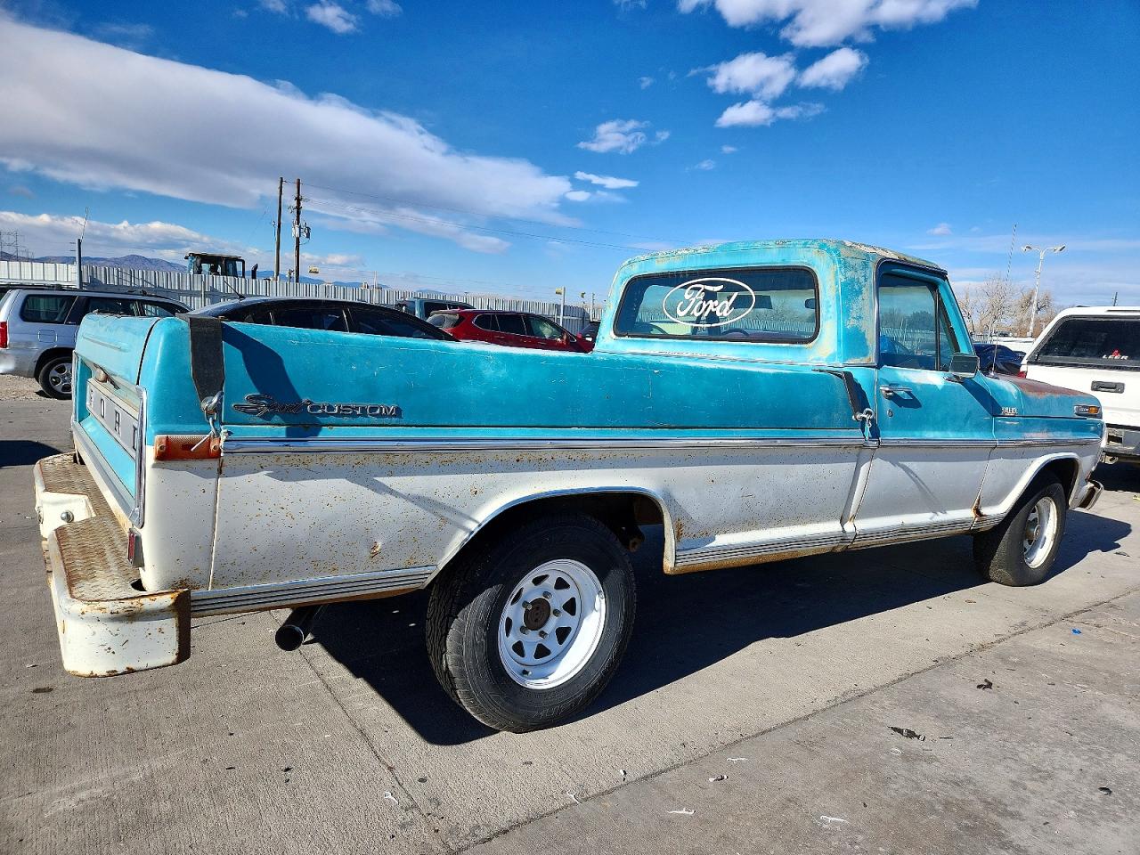 Ford F-100
