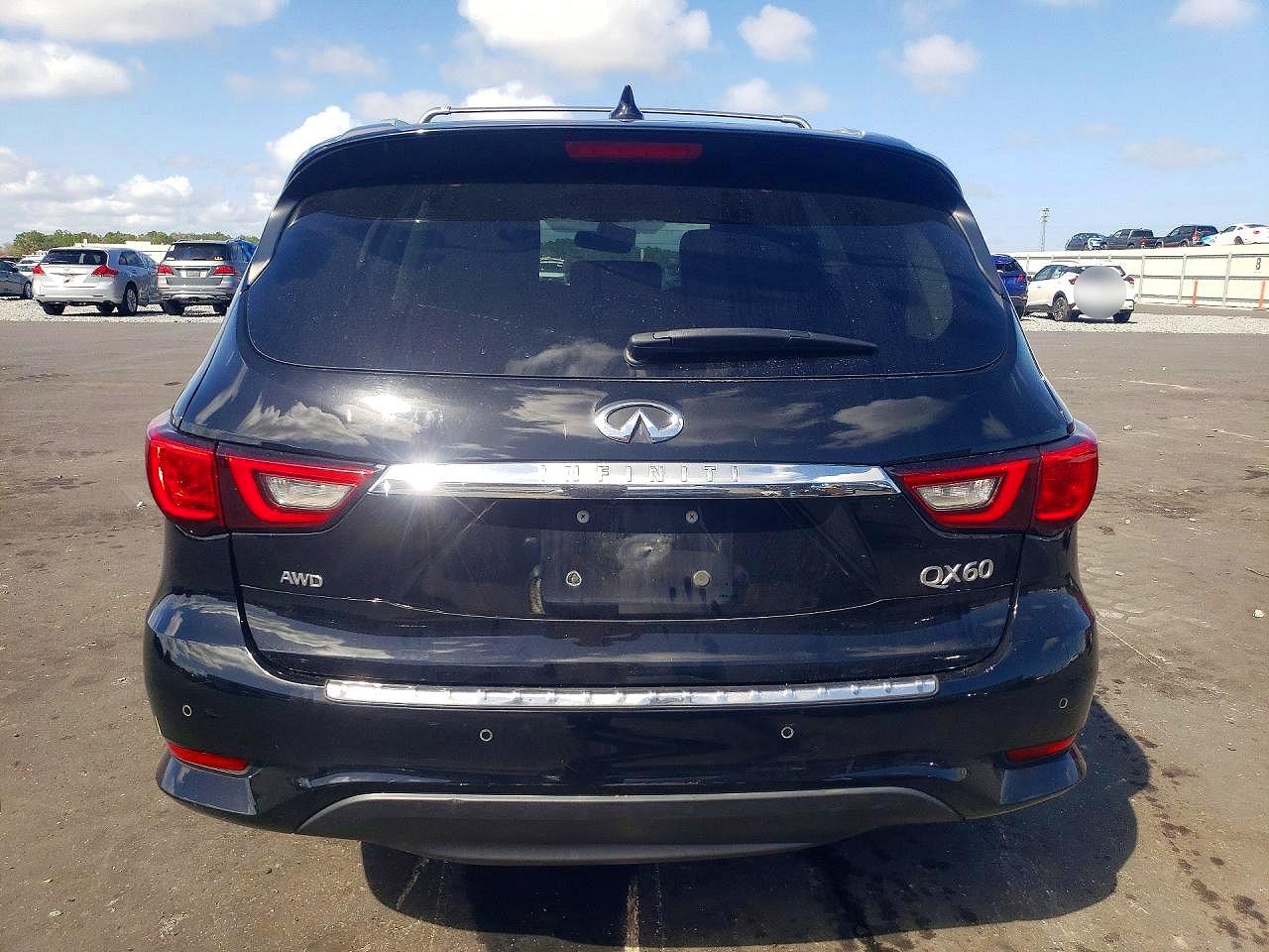 INFINITI Qx Luxe