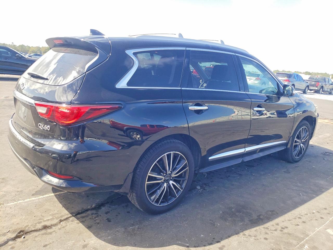 INFINITI Qx Luxe