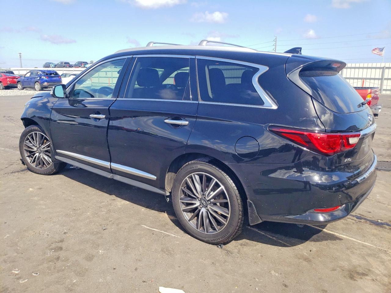 INFINITI Qx Luxe