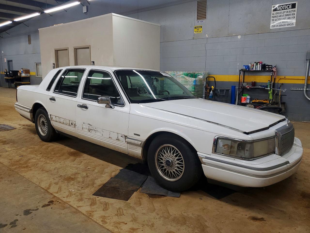Lincoln Towncar Signature