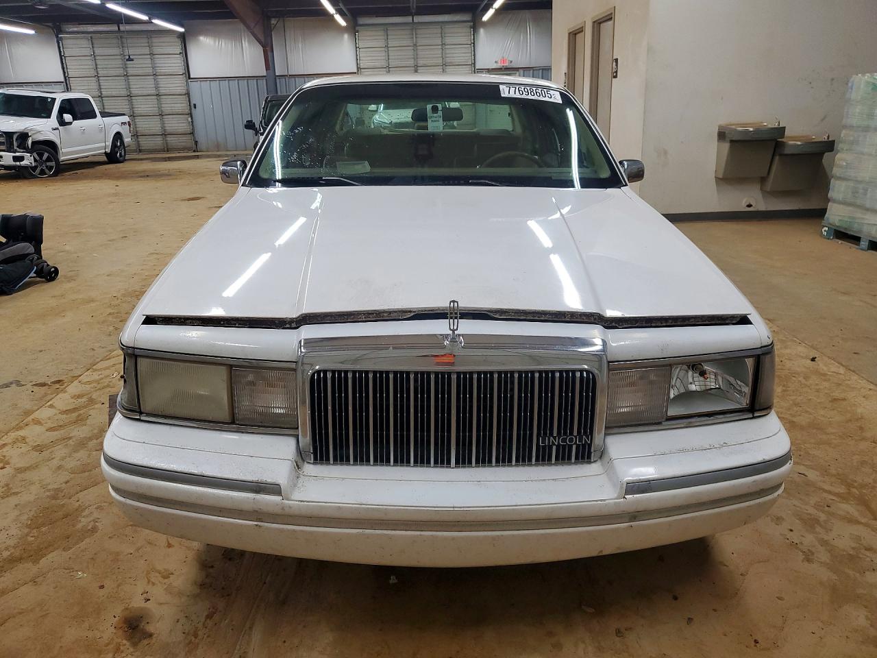 Lincoln Towncar Signature