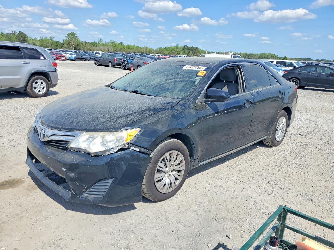 Salvage Toyota Camry Image