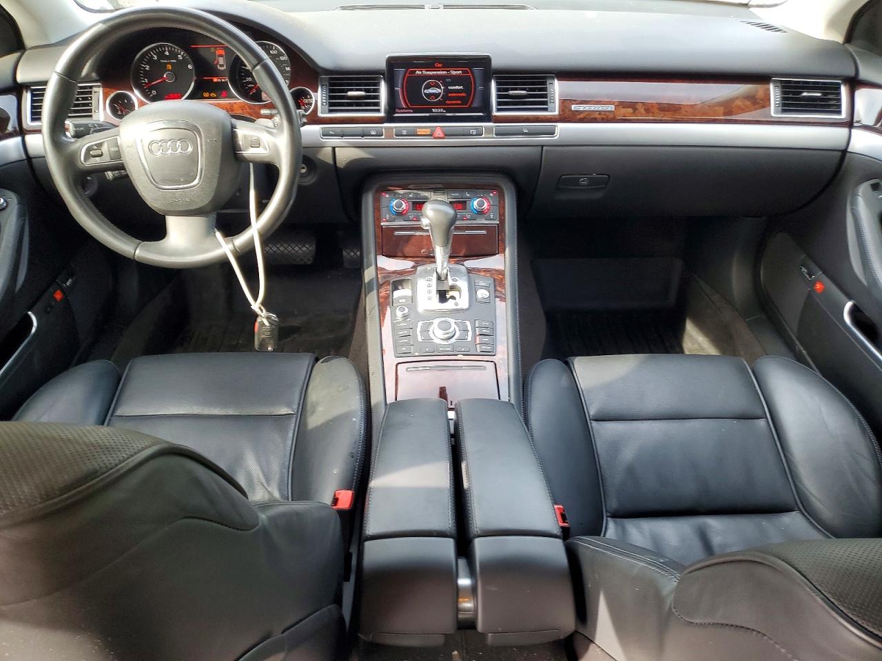 Audi A8 Quattro