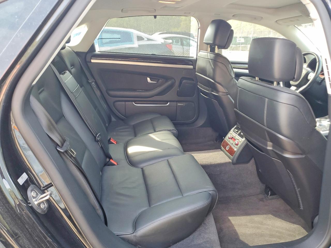 Audi A8 Quattro