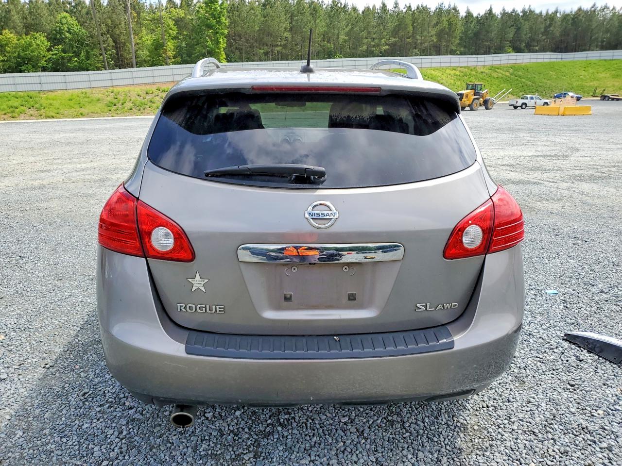 Nissan Rogue S