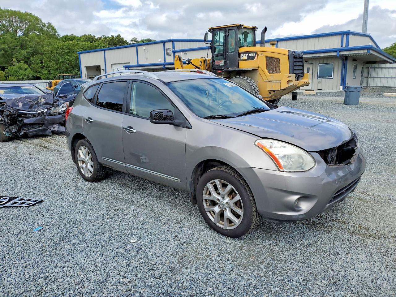 Nissan Rogue S