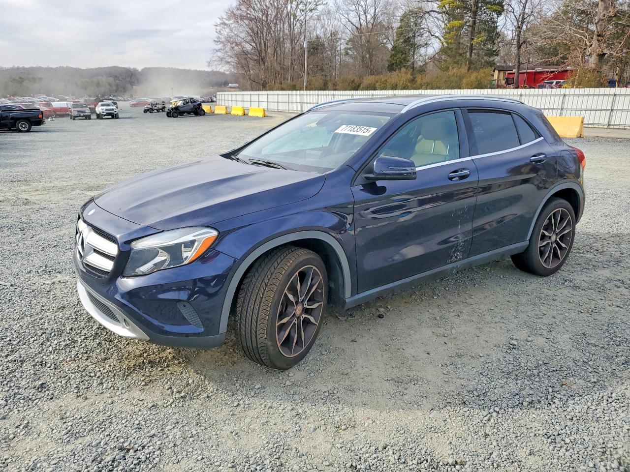 Salvage Mercedes-Benz GLA Image