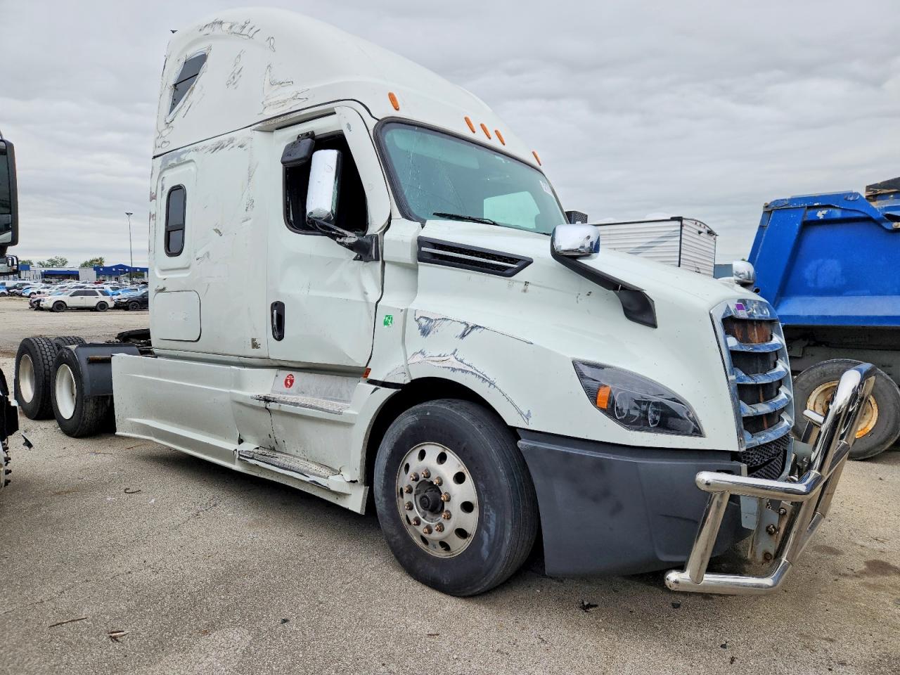 Salvage Freightliner Cascadia 126 Image