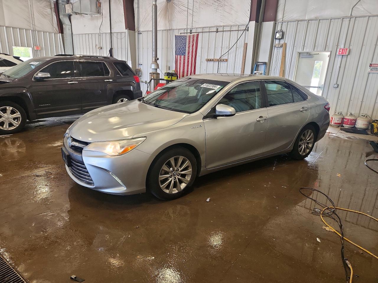 Salvage Toyota Camry Image