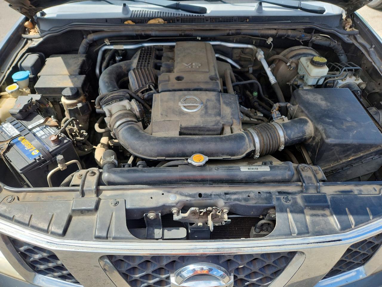 Nissan Frontier Se V6