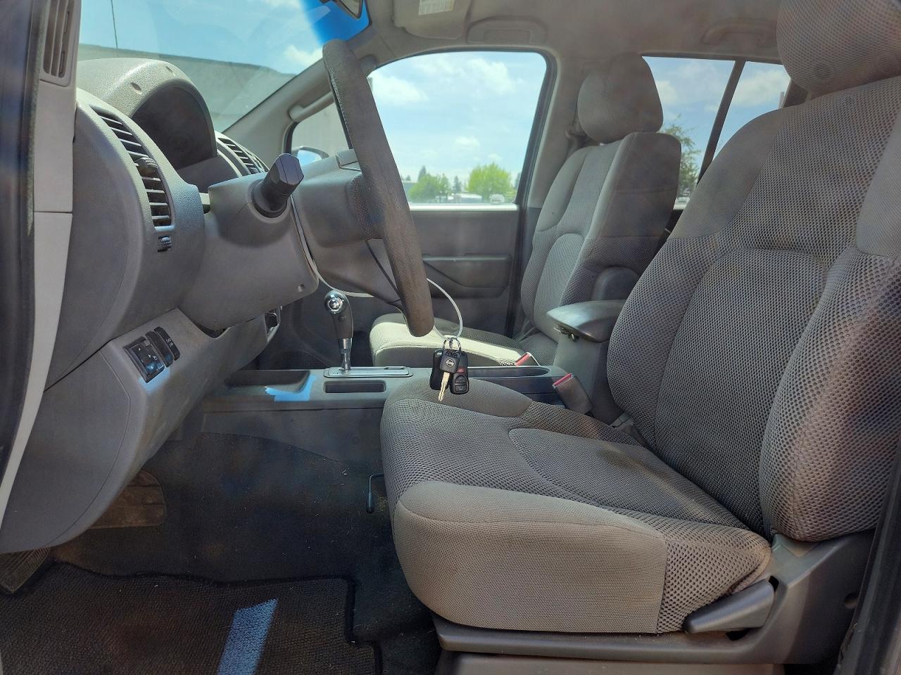 Nissan Frontier Se V6