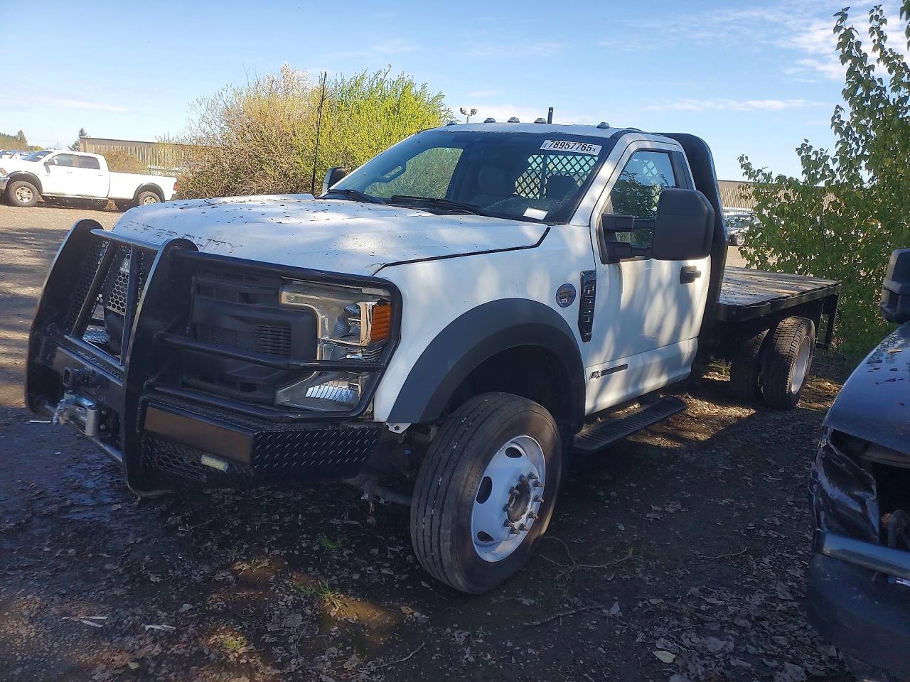 Salvage Ford F-550 Image
