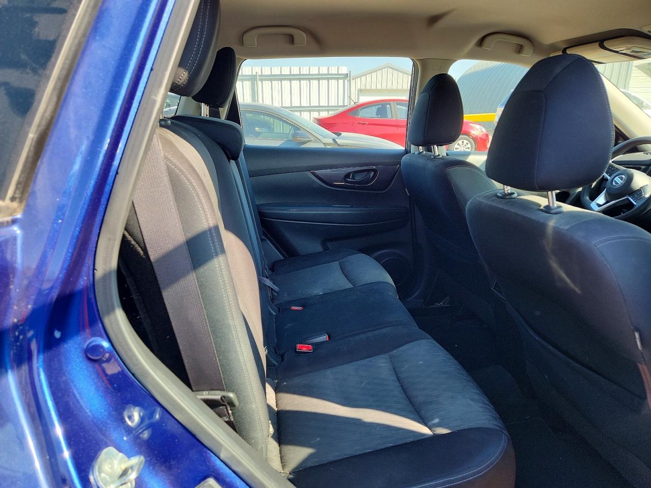 Nissan Rogue S