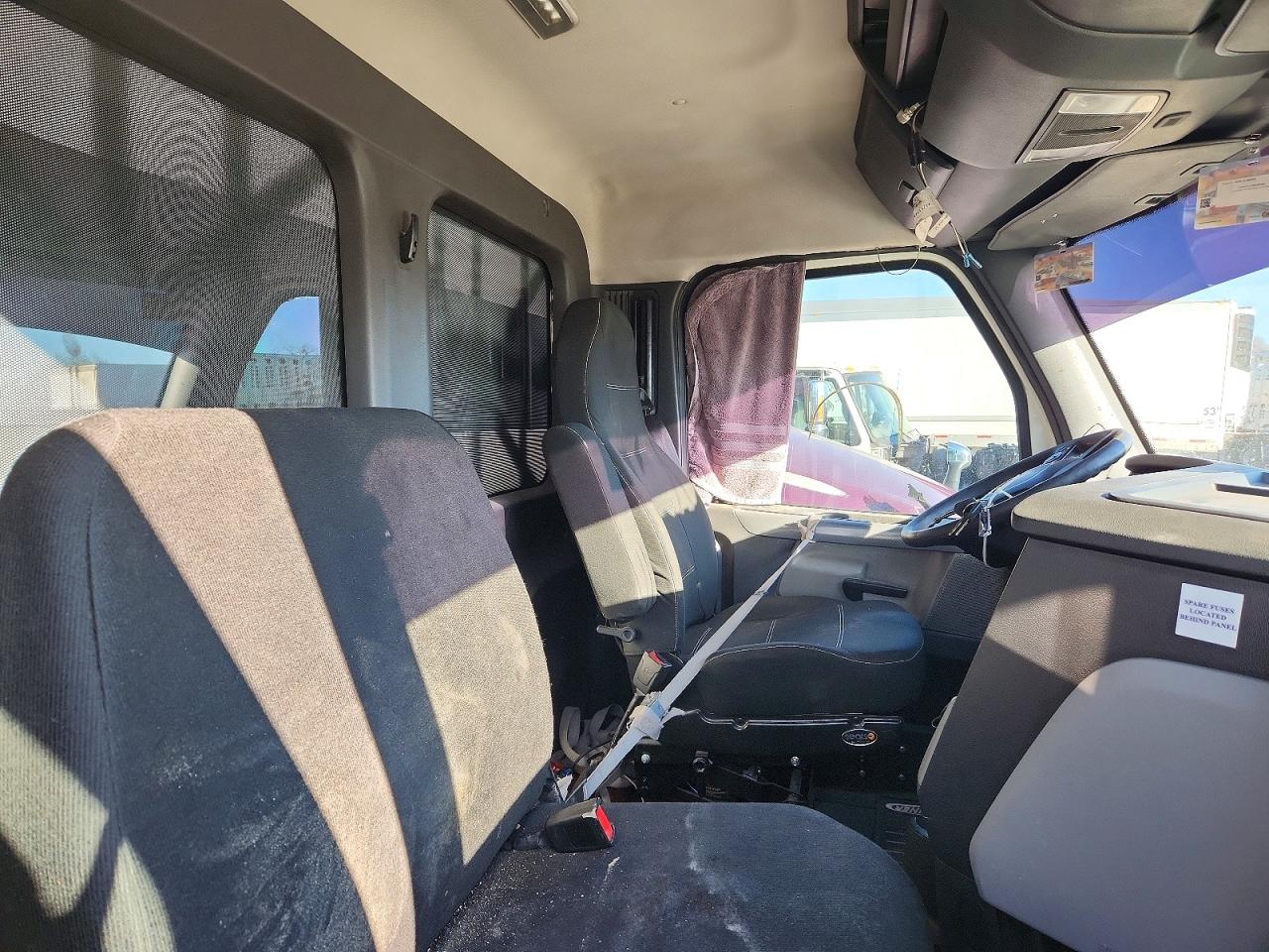 Freightliner Cascadia 126